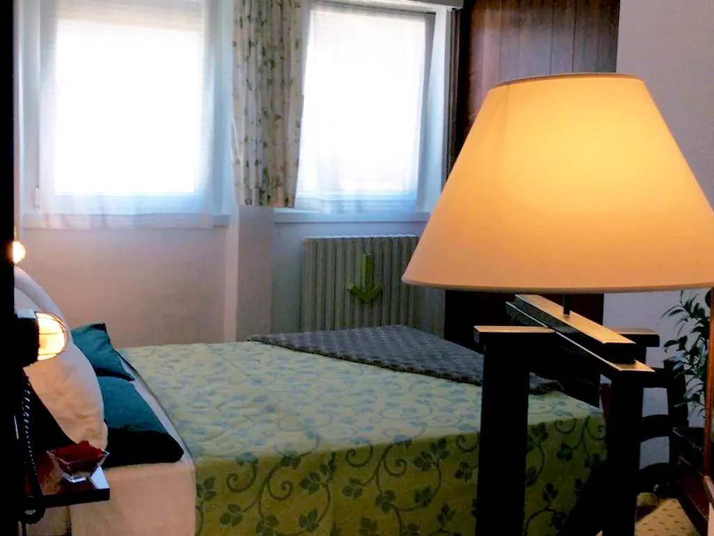 Da Gigi Alpine Rooms Crandola Valsassina Italien